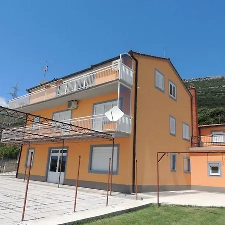 Apartment With A Parking Space Kastel Stari, - 12104 *